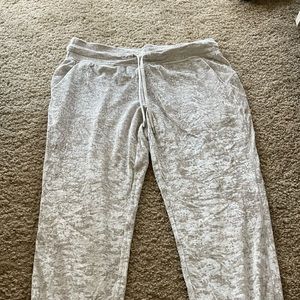 Lululemon velvet ready to rulu sweats - white pearl